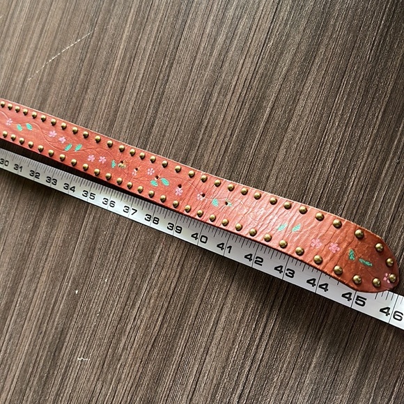 Streets Ahead Studded & painted Leather Belt size L - Picture 5 of 10